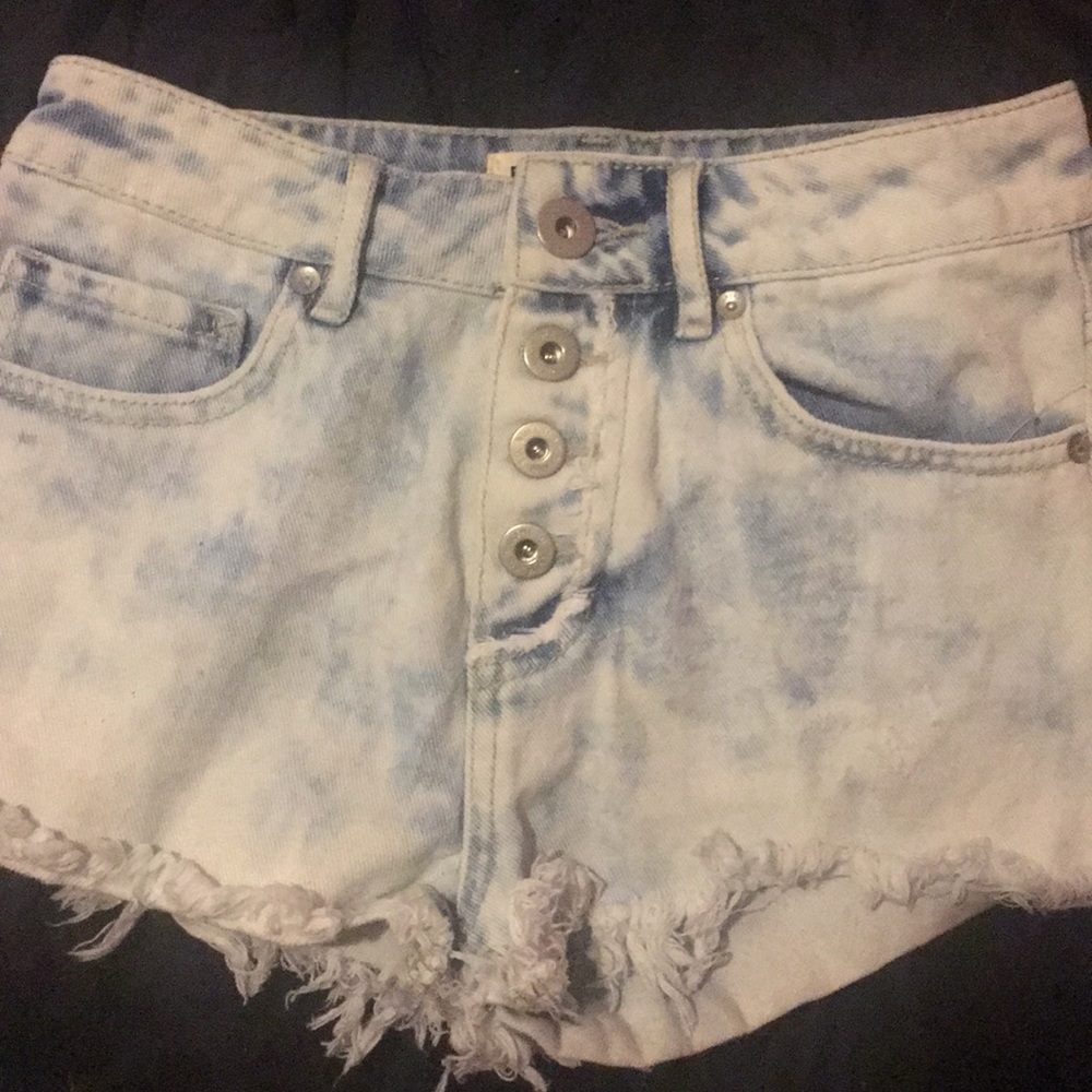Bull Head High Rise Jean Shorts